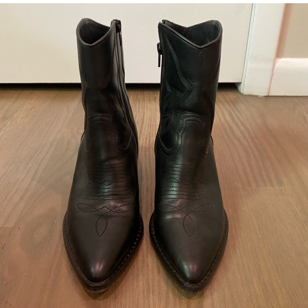 Valentino✨Black Boots